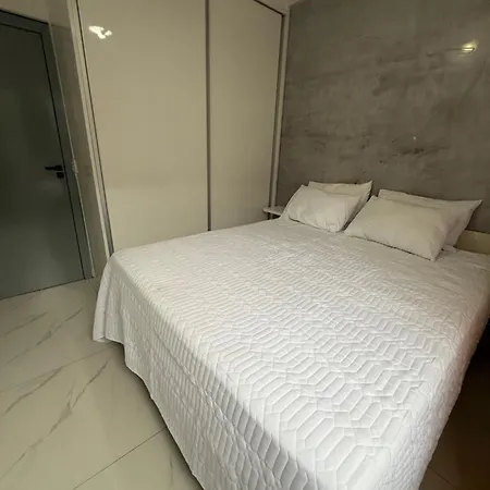 Apartamento No Centro De Jardim Camburi Vitoria Exterior photo